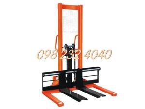 Hand forklift truck