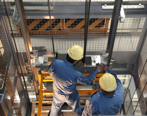 Elevator maintenance service
