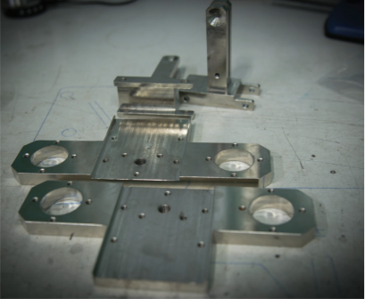 Precise machining of machine parts