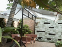 Mobile awning