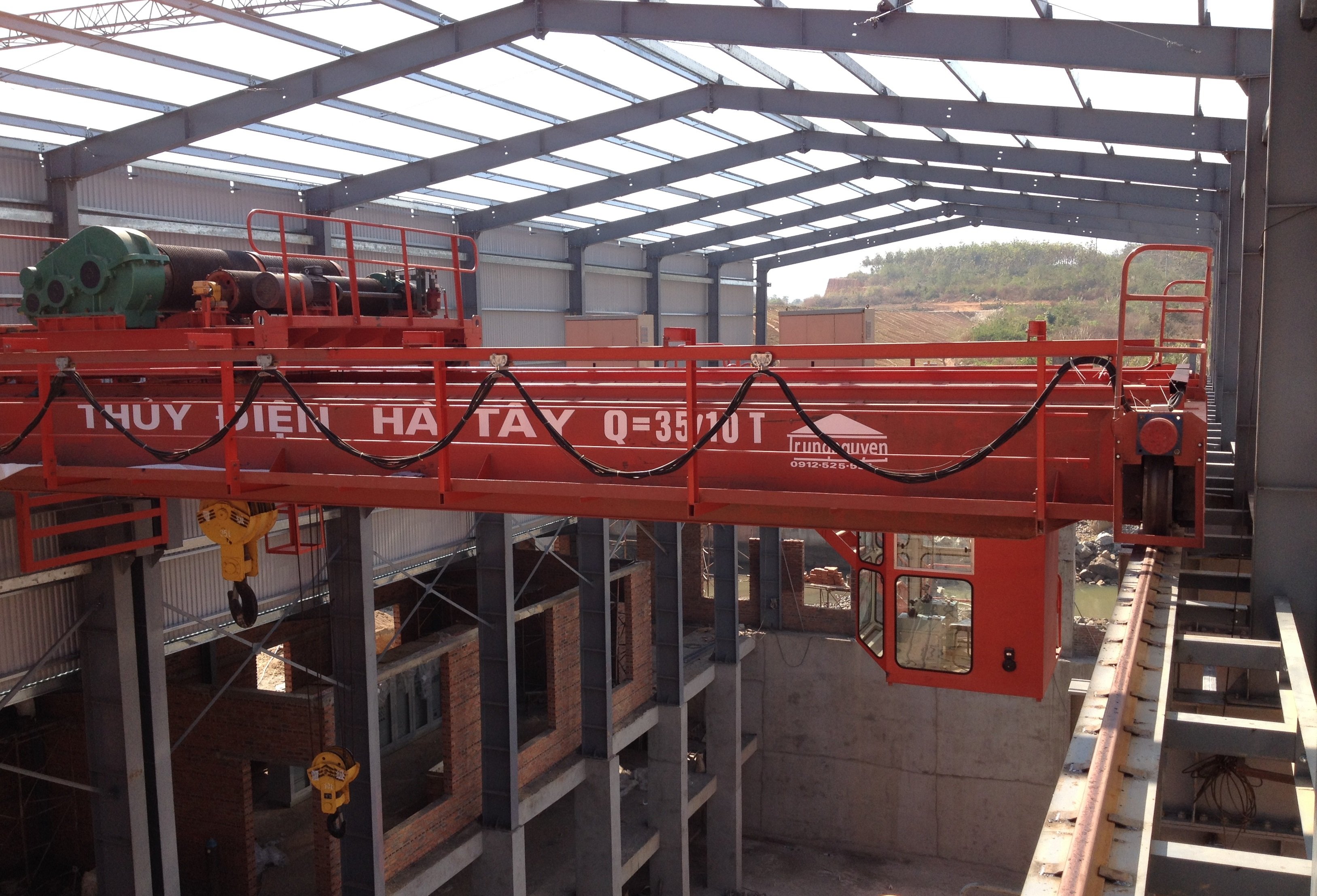 Bridge Crane