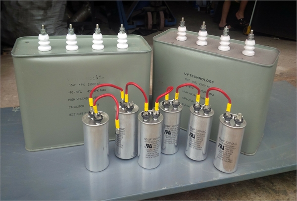 Capacitor, ignitor