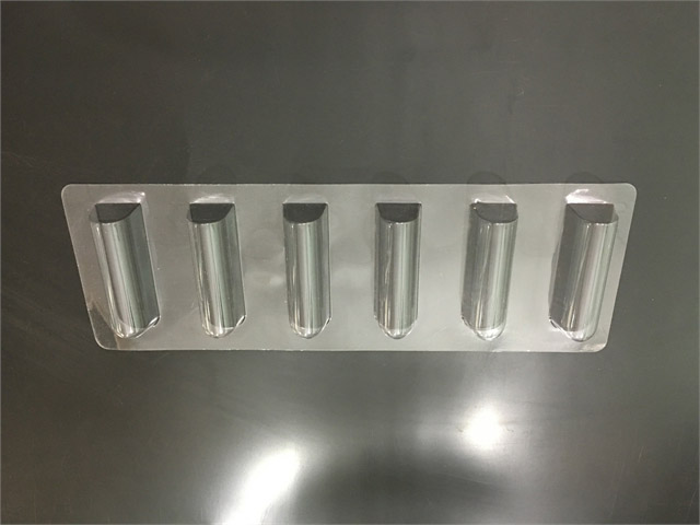 Vacuum formed plastic tray