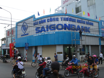 Aluminum composite panel facade