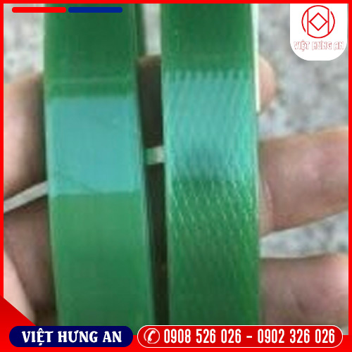 Plastic strapping bands