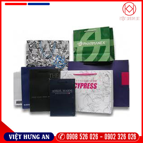 Paper shopping bags