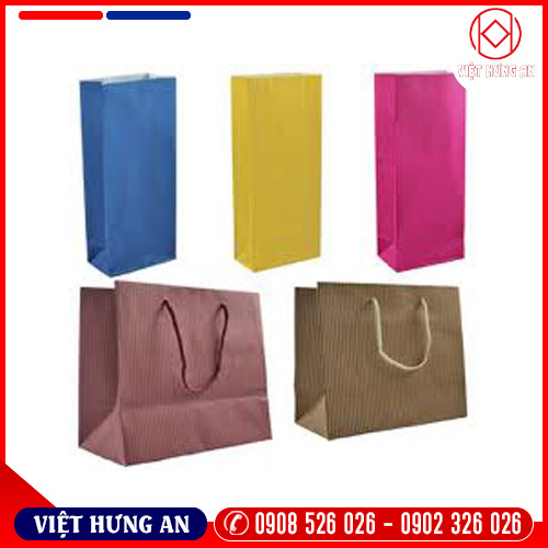 Paper shopping bags