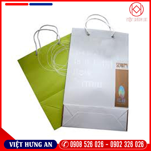 Paper shopping bags