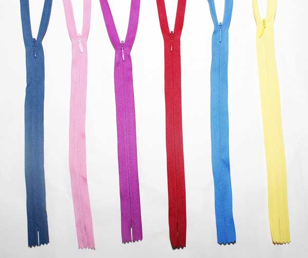 Invisible zipper