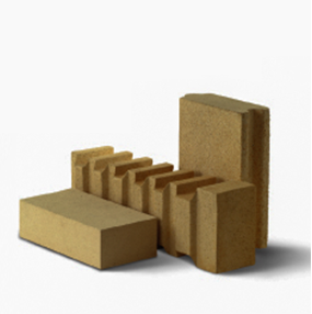 Refractory brick