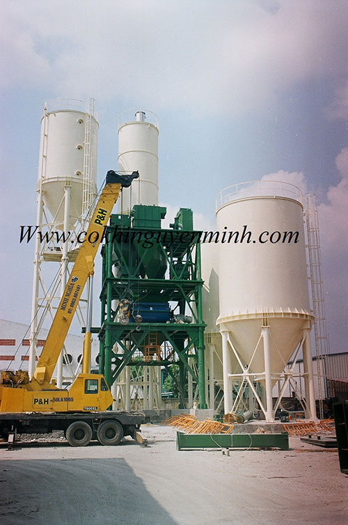 Cement storage silo