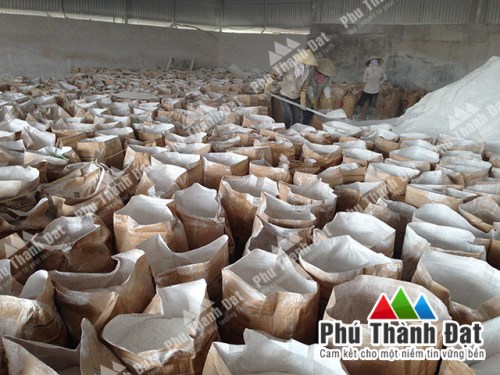 Agricultural lime powder