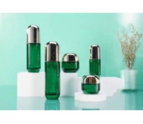 Glass cosmetic bottle set