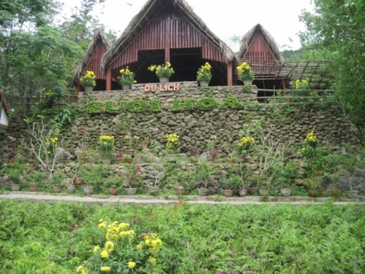 Suoi Hoa Tour