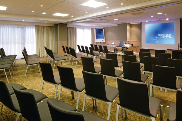 Meeting - Am Hoa Son