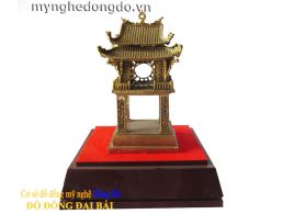 Bonze Khue Van Cac statue