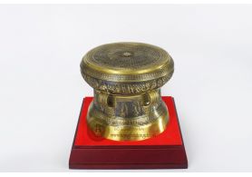 Bronze drum gift