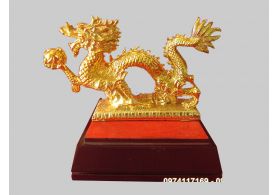 24K golden dragon statue