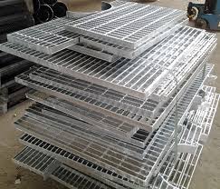 Floor plate