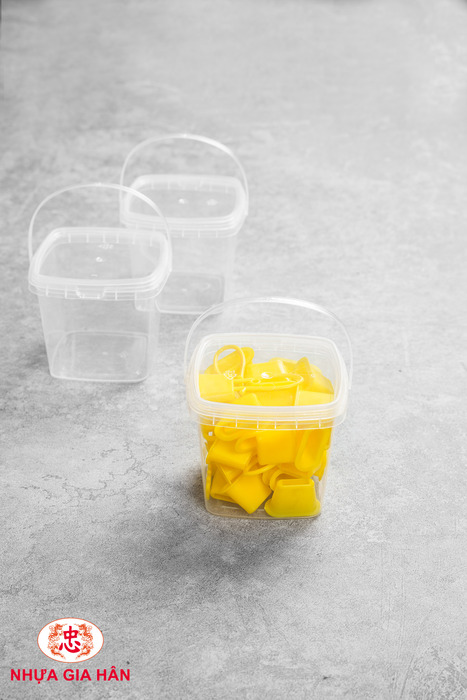 Square plastic bucket 500ml
