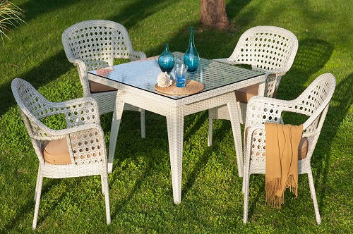 Dining set