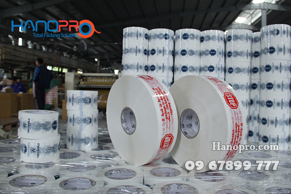 Adhesive tapes