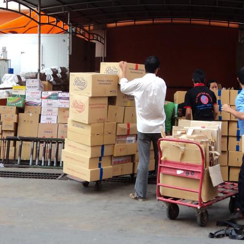 Loading and unloading