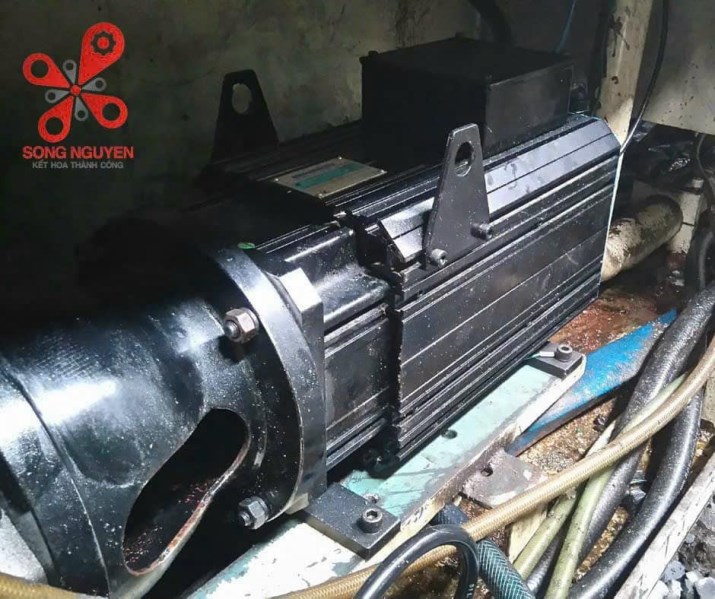 Upgrade servo motor for injection molding machine