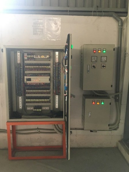 Conveyor system control panel