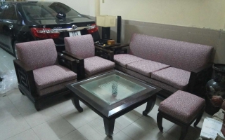 Custom sofa upholstery service