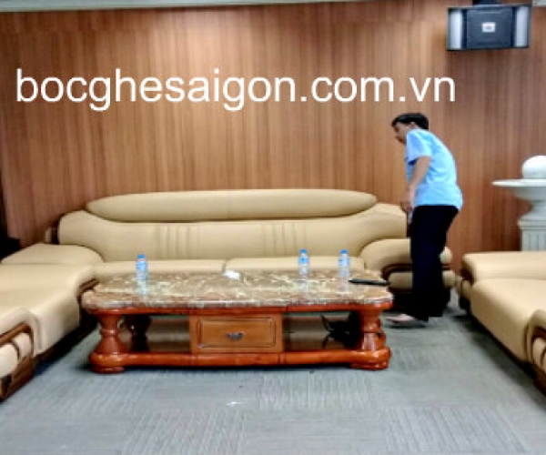 Sofa assembly at Vincom Ly Tu Trong building