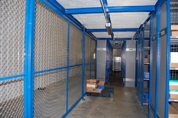 Wire mesh fence