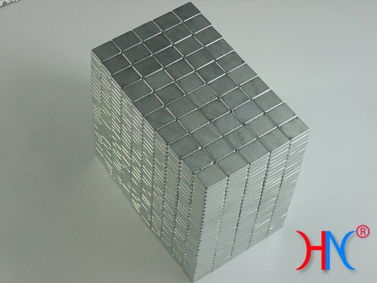 Block-shaped rare earth magnets (NdFeB)
