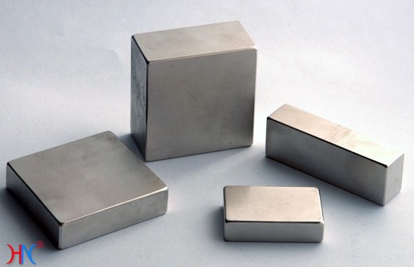 Block-shaped rare earth magnets (NdFeB)