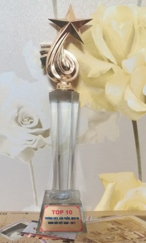 Gold trophy
