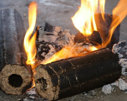 Rice husk firewood