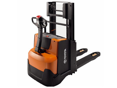 SWE Electric Forklift