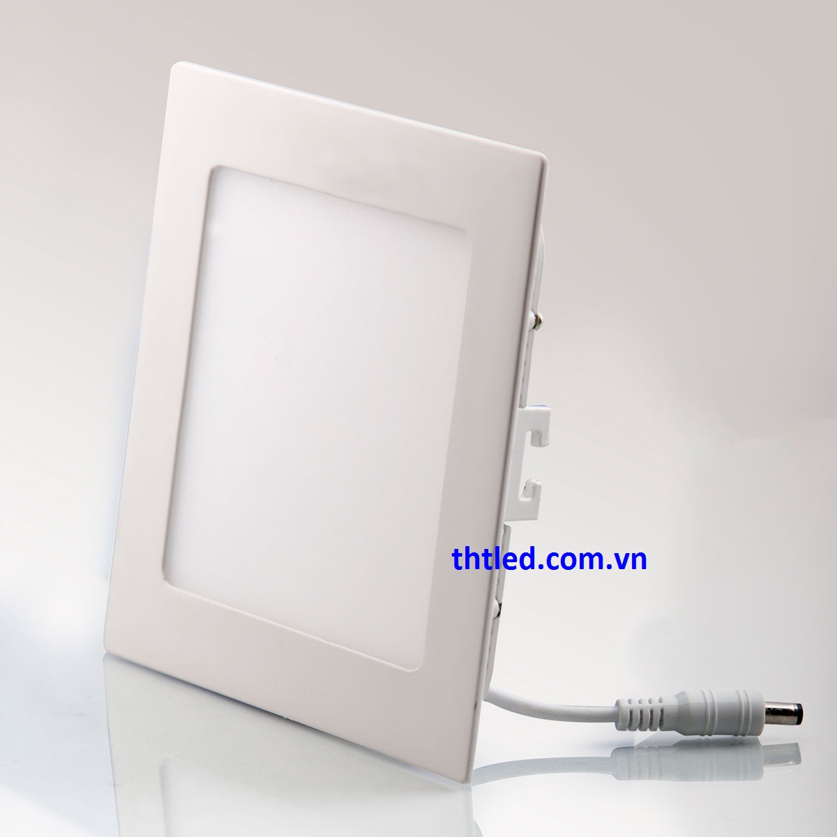 Downlight LED