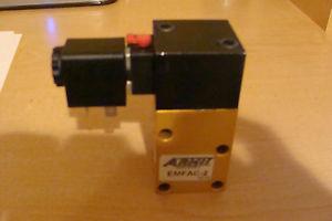 Pneumatic solenoid valve