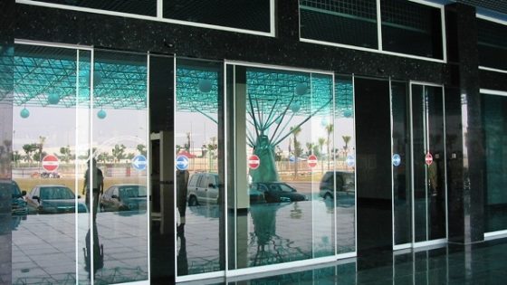 Sliding door