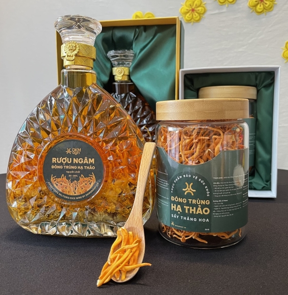 Cordyceps wine