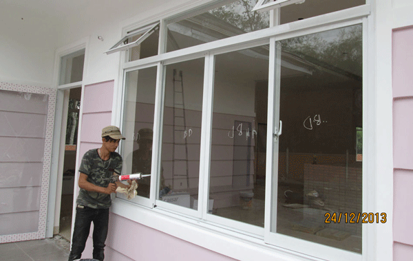 Installation of glass aluminum
