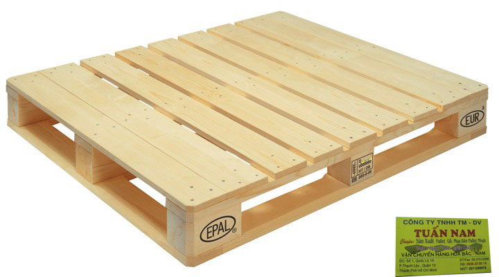 Wooden pallet