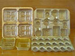 Vacuum formed plastic packaging