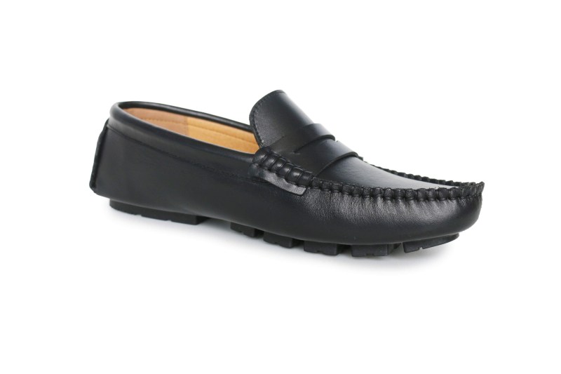 Male footwears