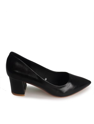 Female footwears