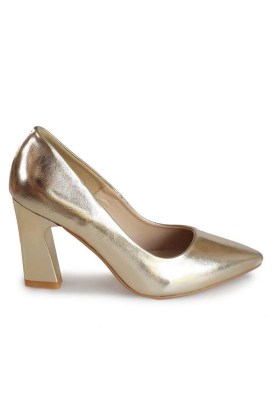 Female footwears