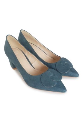 Female footwears