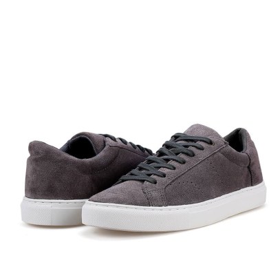 Sport footwears