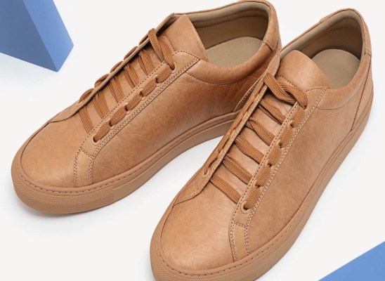 Sport footwears